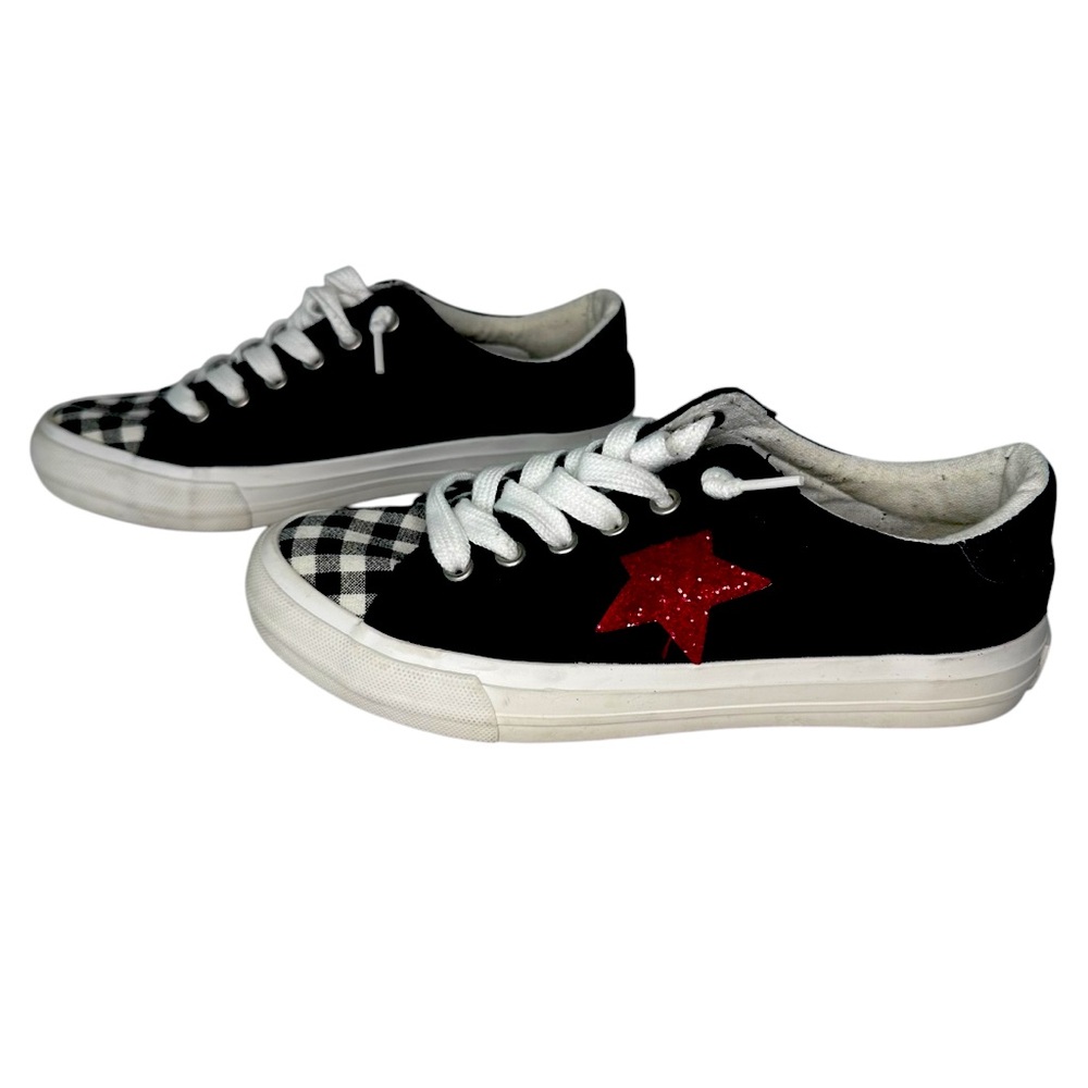 Very G | Black and White Checkered Sneakers with Red Star Chucks Style | Size 7